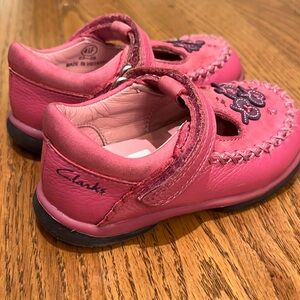 CLARKS LITTLE GIRL PINK LEATHER SHOES SIZE 4.5